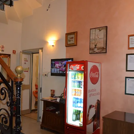 酒店 新米兰酒店