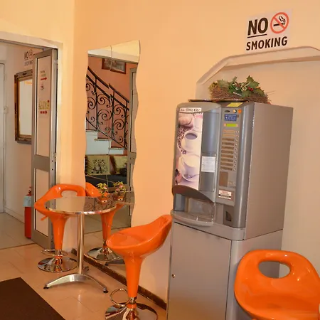 新米兰酒店 米兰