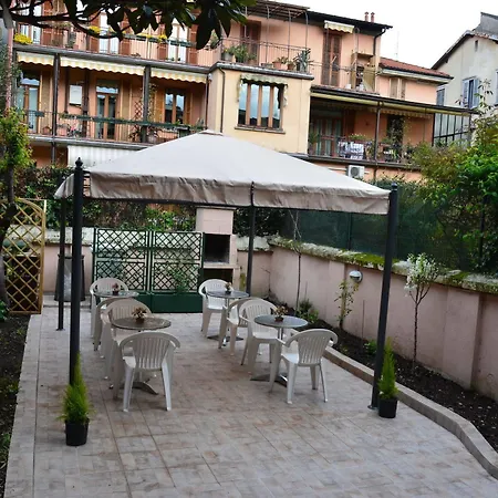 New Hotel *